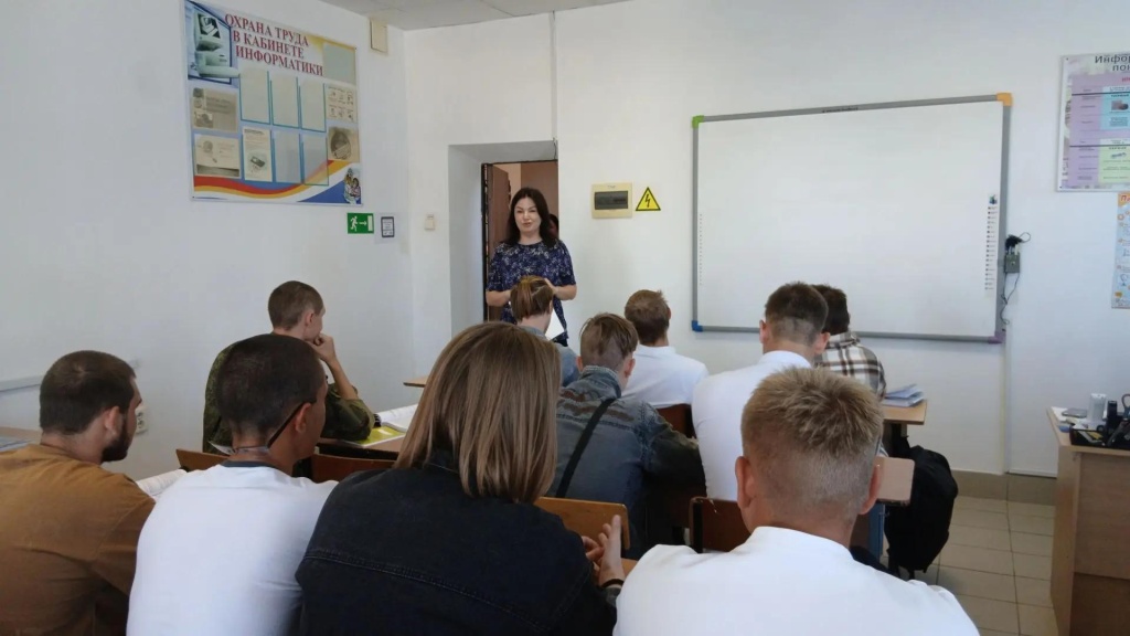Будущее начинается с выбора: студенты Ванновского техникума узнали всё о выборах!