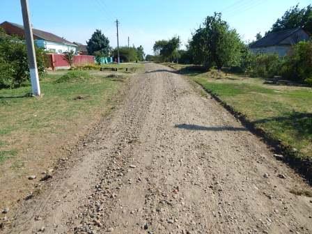 В поселках Тбилисского поселения грейдируют дороги