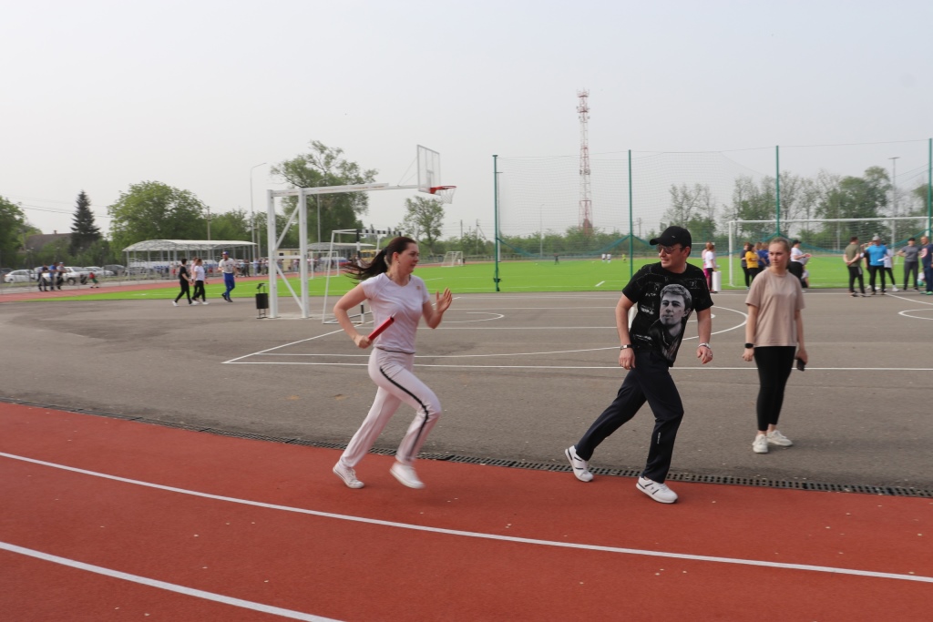 Первые в спорте - первые в работе!