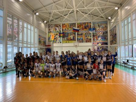 Команда Тбилисского района одержала победу на соревнованиях по волейболу