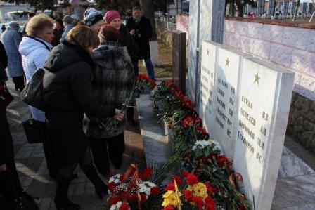 Память погибших в Чечне почтили в Тбилисском районе