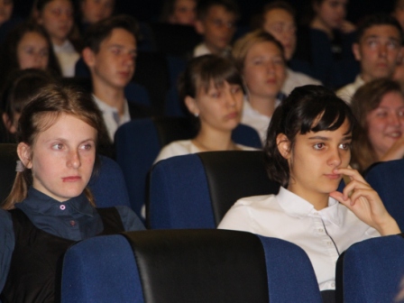 Тбилисским школьникам показали фильм об олимпийском чемпионе Александре Москаленко