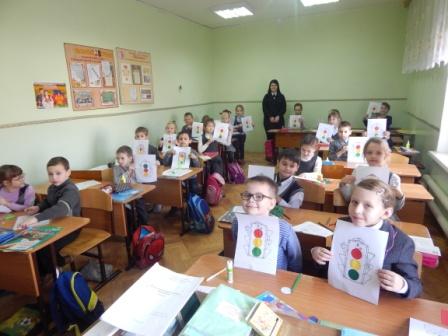 Ученикам пятой школы напомнили о правилах дорожного движения