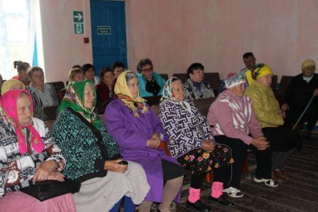 Евгений Ильин ответил на вопросы жителей хутора Веревкин