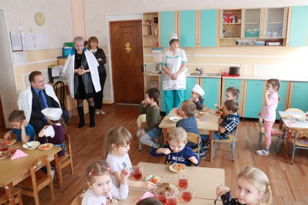 Глава Тбилисского района проинспектировал организацию питания детей