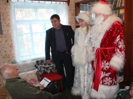 В Тбилисском районе с Новым Годом и Рождеством поздравляют участников Великой Отечественной войны