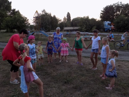 В Ловлинской жители отметили день улицы Мира