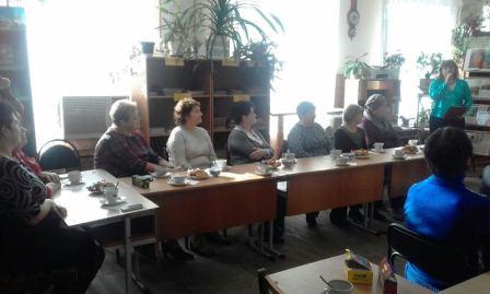 В межпоселенческой центральной районной библиотеке проходит декада «Мама, милая мама!» В межпоселенческой центральной районной библиотеке проходит декада «Мама, милая мама!»