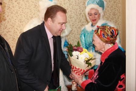 В Тбилисском районе с Новым Годом и Рождеством поздравляют участников Великой Отечественной войны