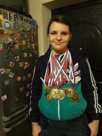 Тбилисская школьница завоевала «бронзу» в полуфинале Первенства России по боксу