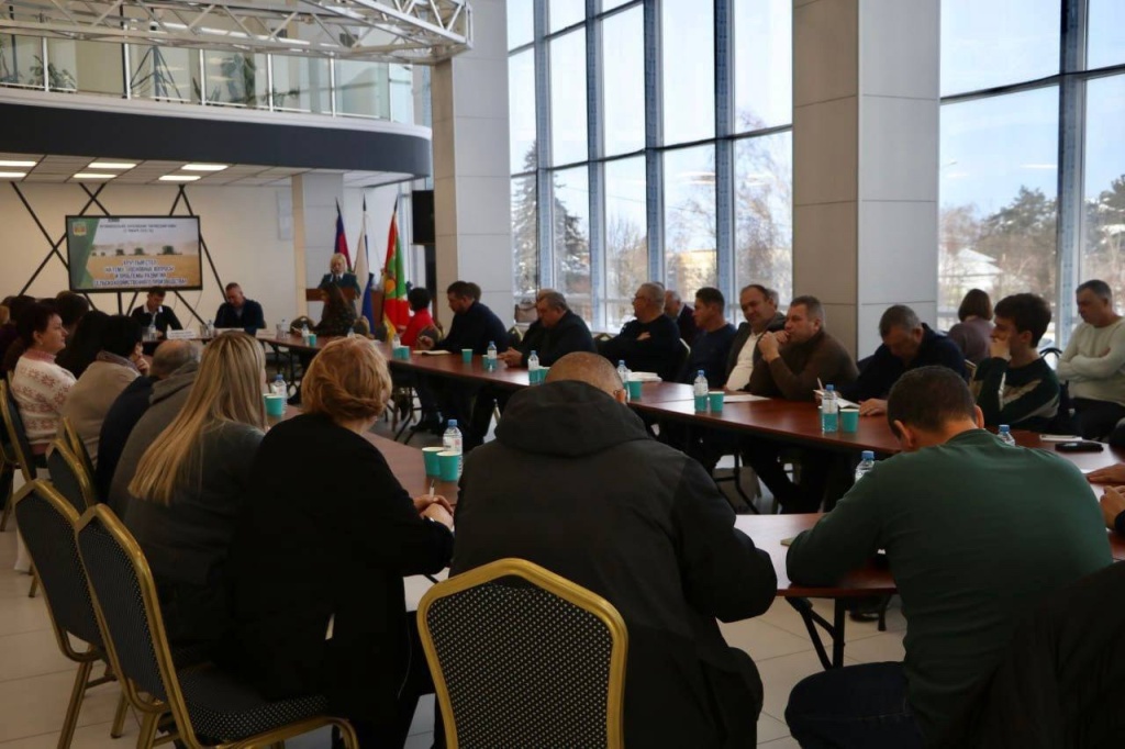 В Тбилисском районе обсудили актуальные вопросы сельского хозяйства