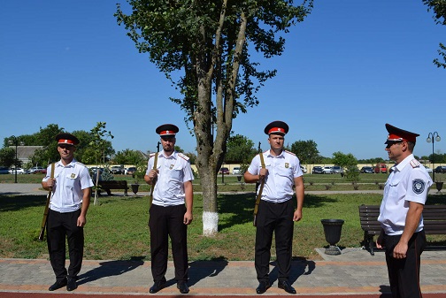 В Тбилисском районе открыли памятник погибшим сотрудникам милиции