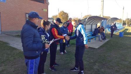 На стадионе «Пищевик» прошло торжественное подведение итогов летнего первенства по футболу