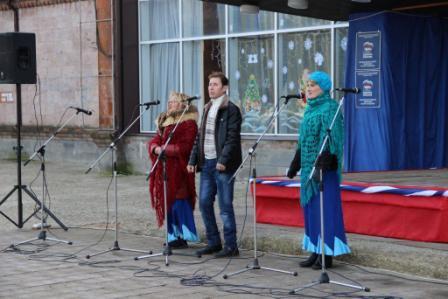 День конституции отметили в Тбилисском районе праздничным концертом