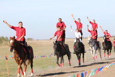 Казачий генерал Николай Долуда вручил награды тбилисским казакам