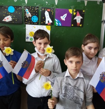 В тбилисских школах проходят космические уроки