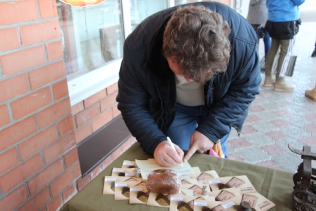 Жители Тбилисского района участвуют в акции «Блокадный хлеб»