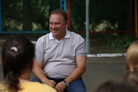 Глава района Евгений Ильин встретился со спортсменами в «Ласточке»