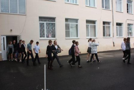 В пятой школе прошел День гражданской обороны