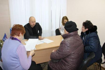 В Тбилисском районе депутат ЗСК провел в прием граждан