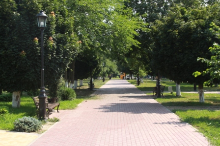 Парк станицы Тбилисской отмечает 70-летний юбилей