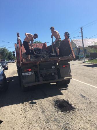 В Тбилисской ямочный ремонт дорог выполнен на улицах Новой и Кубанской 