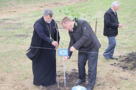 В Тбилисском районе заложили аллею в память о казаках Андрея Гречишкина