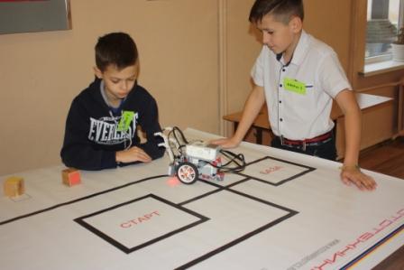 Тбилисские школьники показали достойный результат в соревнованиях по робототехнике