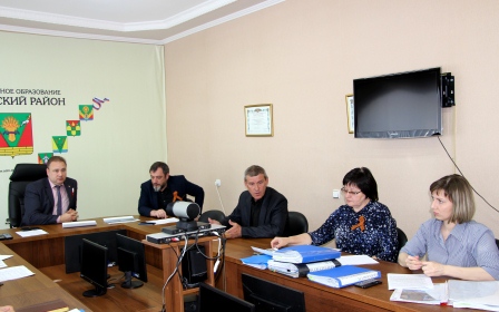 В Тбилисском районе состоялось заседание комиссии по самовольному строительству