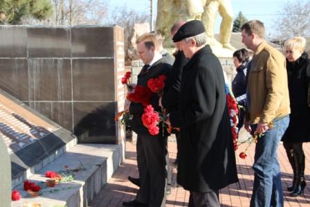 В Тбилисском районе почтили память погибших защитников Отечества