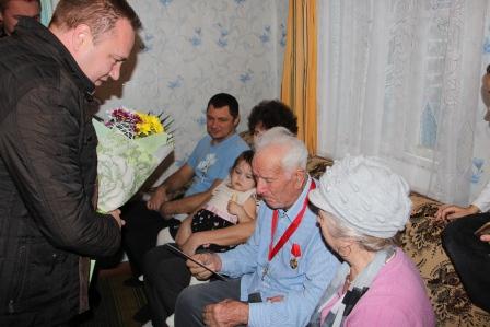 Глава Тбилисского района поздравил ветерана Великой Отечественной войны с 90-летним юбилеем