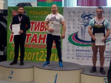 Призовые места заняли тбилисцы на фестивале силовых видов спорта