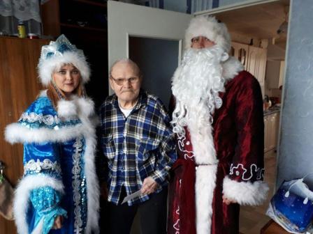 В Тбилисском районе поздравили ветеранов с Новым годом