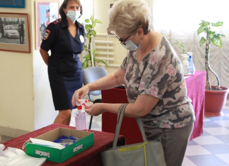 Стартовало досрочное голосование