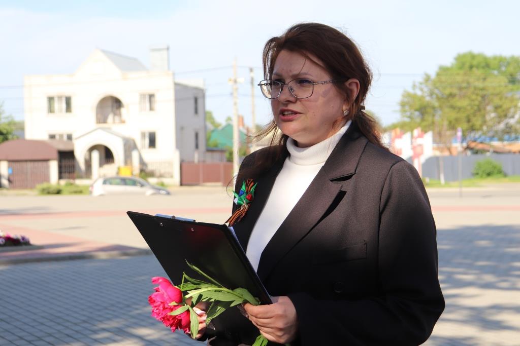 Состоялась акция возложения цветов «Мы наследники Великой Победы!» Состоялась акция возложения цветов «Мы наследники Великой Победы!»