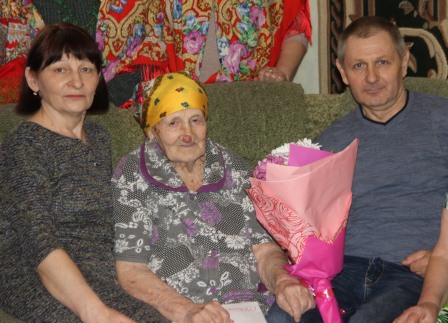 Труженица тыла из станицы Ловлинской отмечает 95-летний юбилей
