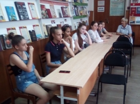 «Мы ехали шагом, мы мчались в боях»