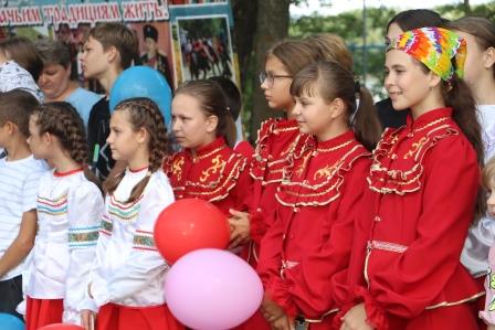 В Тбилисском районе проходит многодневный поход для казачат