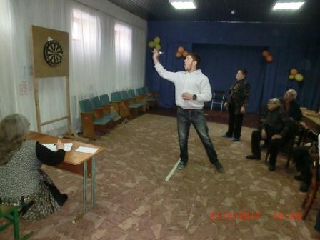 В Тбилисской состоялись соревнования по шашкам и дартсу