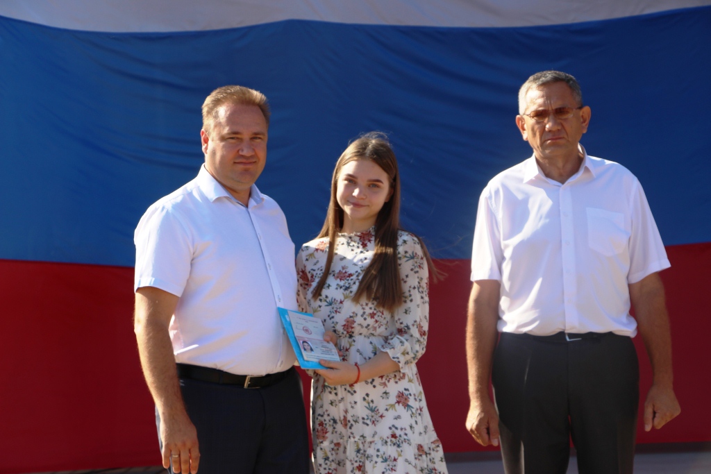 В Тбилисской состоялось торжественное вручение паспортов