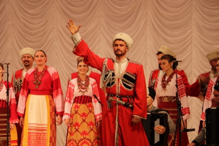 Кубанский казачий хор выступил в станице Тбилисской