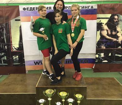 11 медалей завоевали тбилисские спортсмены в первенстве Краснодарского края по пауэрлифтингу