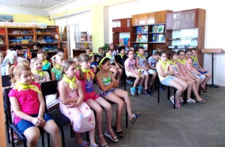 В библиотеке прошел цикл мероприятий под названием «Пока в России Пушкин длится, метелям не задуть свечу»