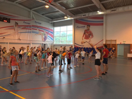 «Зарядку с чемпионом» провели для учащихся пятой школы