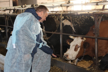 Евгений Ильин посетил ферму Тимофея Головинова 