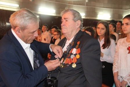 В Тбилисском районе школьников наградили экскурсионными поездками в Волгоград и Новороссийск