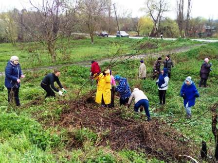 Тбилисцы приняли участие во Всекубанском субботнике