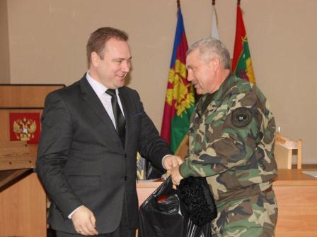 В Тбилисском районе наградили самых активных дружинников