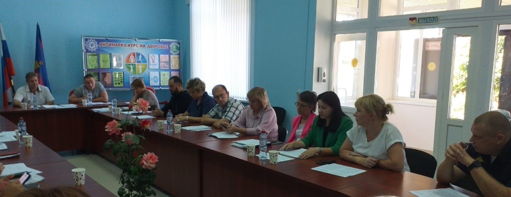 Совместное выездное заседание антинаркотической комиссии и комиссии по делам несовершеннолетних 