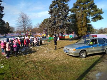 Дошколятам рассказали о ПДД